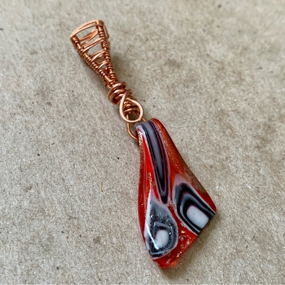 Artisan Upcycled Glass Charm Pendant - Handcrafted NWT. - Picture 4 of 7